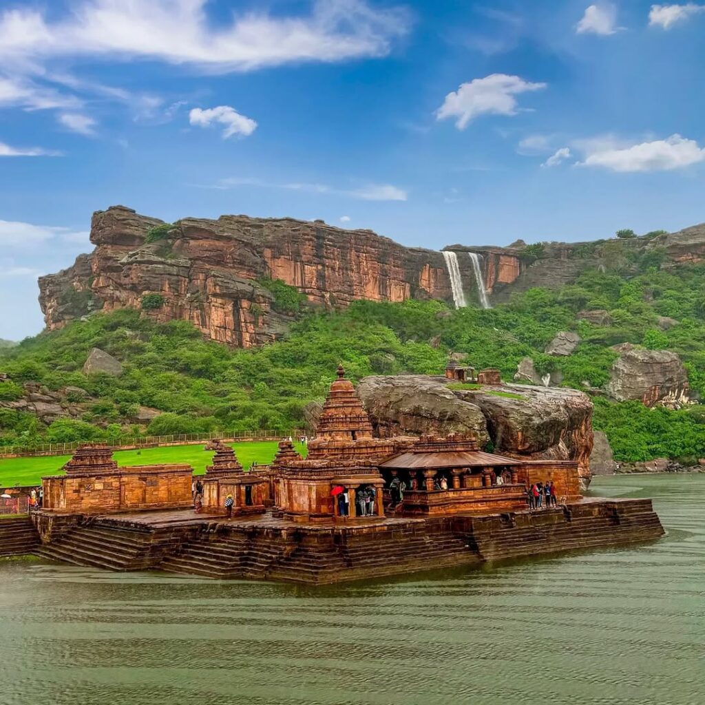 badami temple